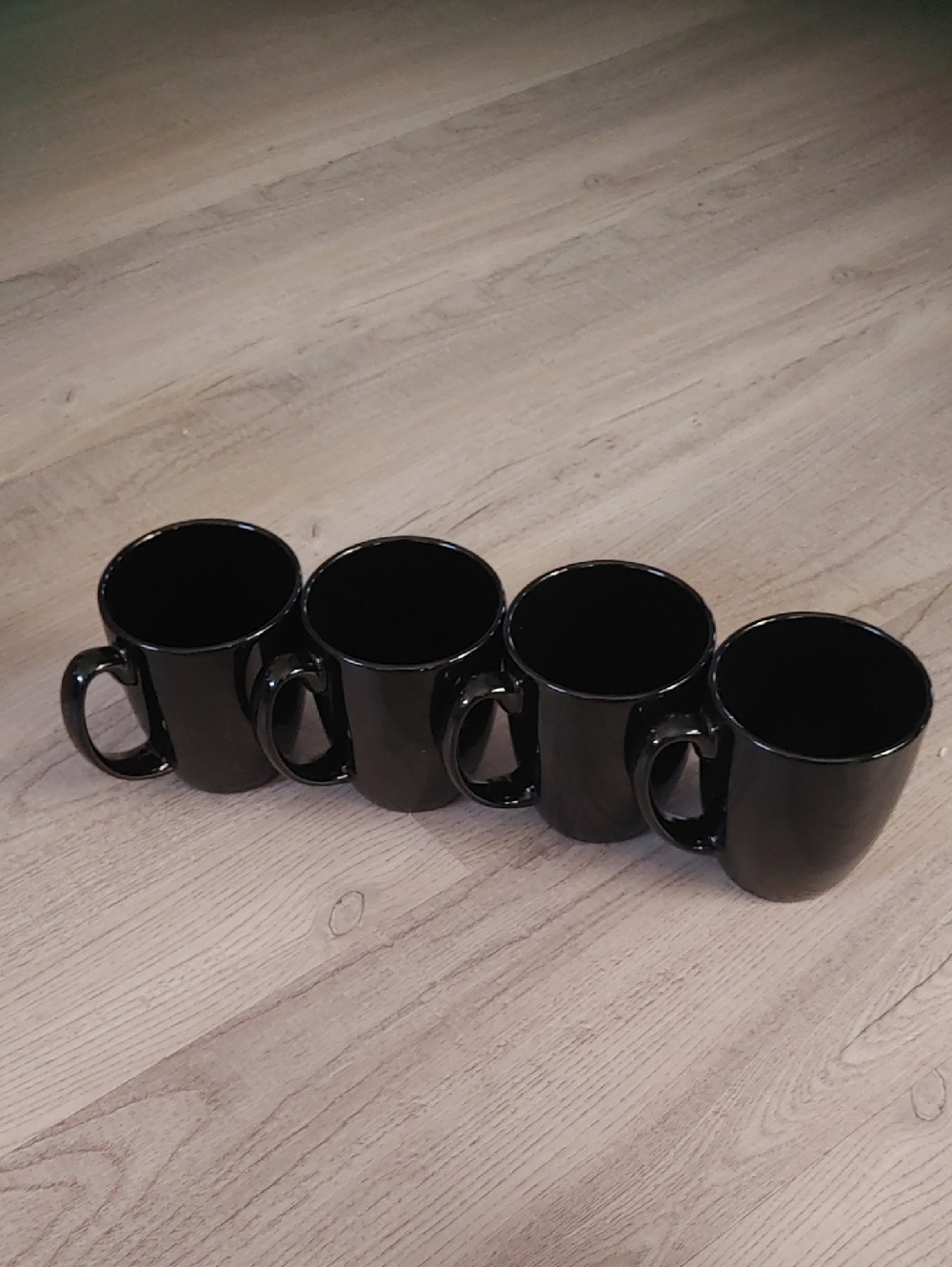 Set of 4 Black Corelle Stoneware Coffee Mugs